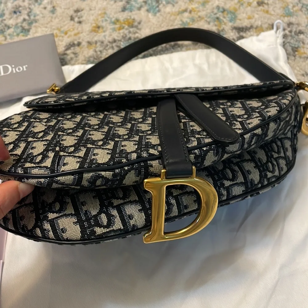 Authentic Dior mid-size saddle bag - Picture 4 of 5